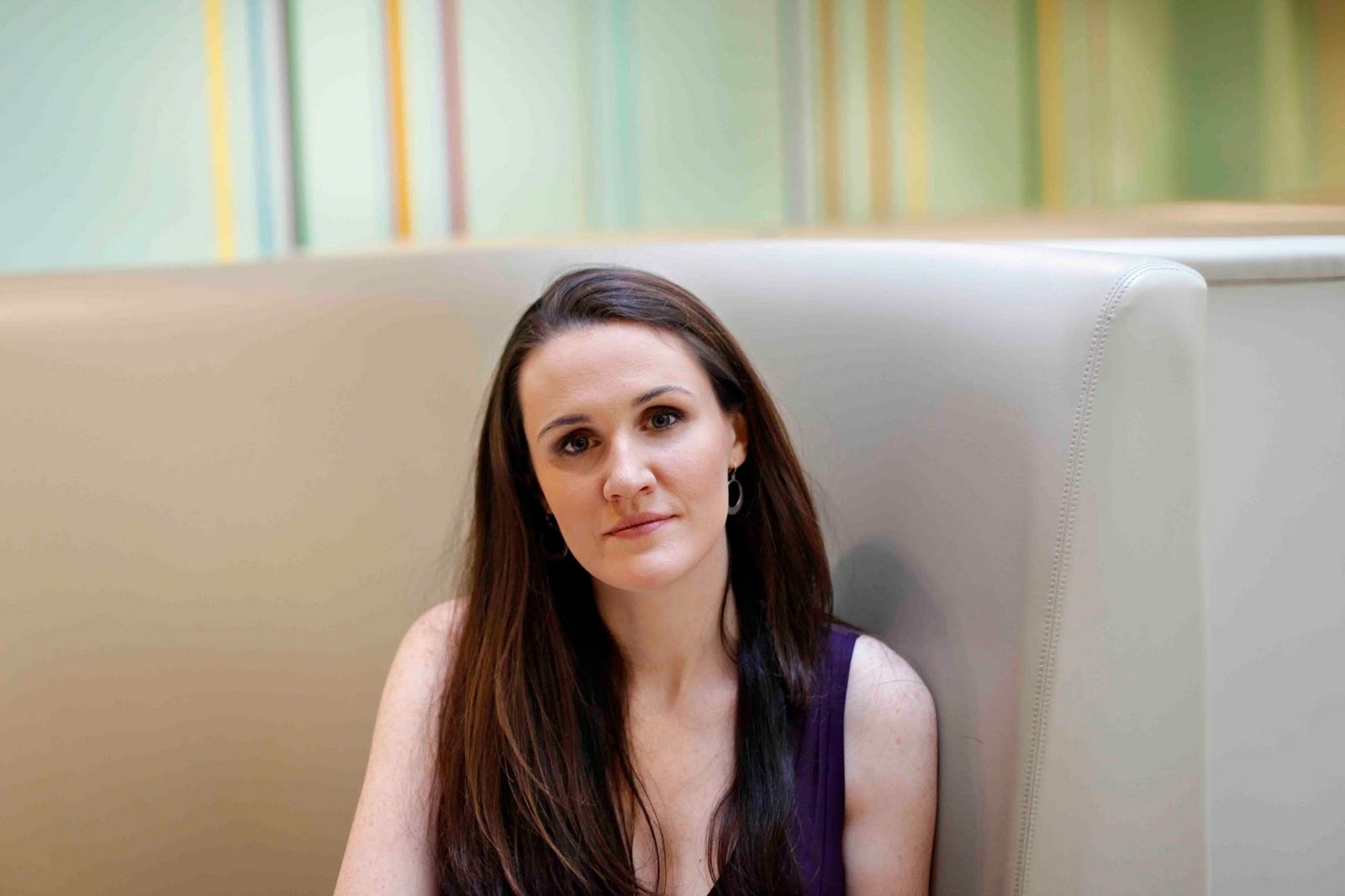 Split image of Liz Murray, depicting her journey from homelessness to graduating from Harvard University, showcasing her transformation and the power of education.